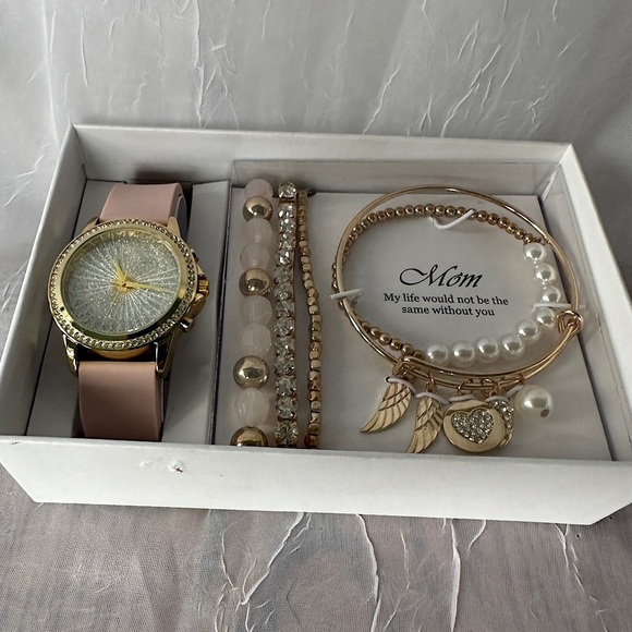 Pink & Gold Watch & Jewlery Bracelets Gift Set For Mom Mothers Day Gift NIB - Picture 6 of 13